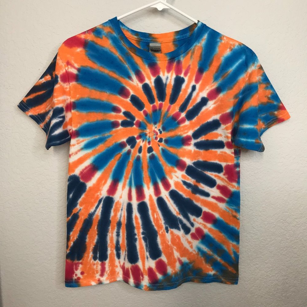 New KIDS Tie-Dye T-Shirt | Orange/Blue | Large - Picture 2 of 6
